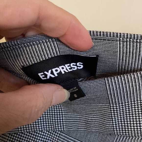 Express asymmetrical faux wrap skirt - Picture 4 of 5